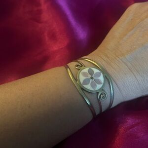 Median Alpaca Silver with Mother of Pearl Inlay Bracelet